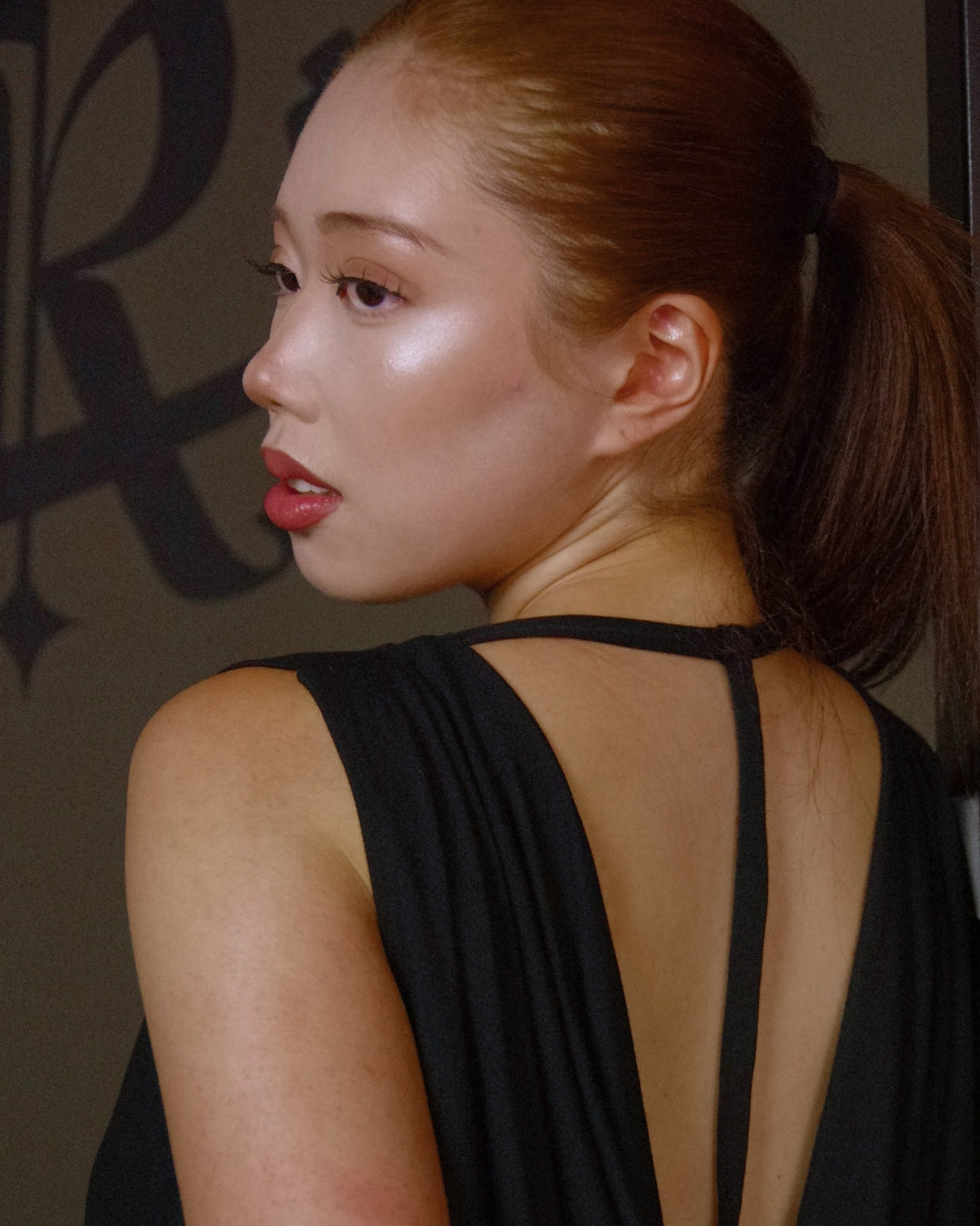 Back-Cowl Sleeveless Cover