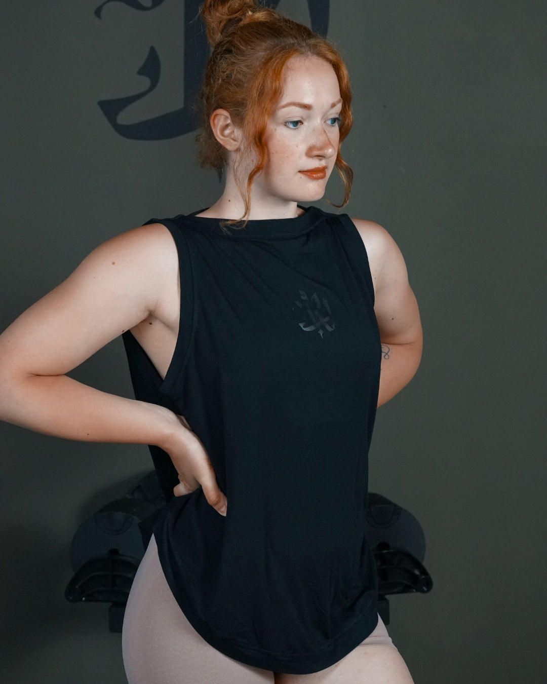 Back-Cowl Sleeveless Cover